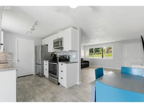 1808 NW 94th Street Vancouver WA 98665