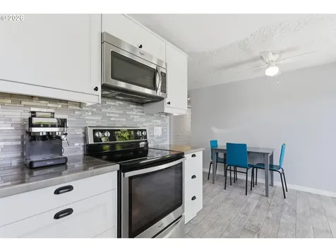 1808 NW 94th Street Vancouver WA 98665