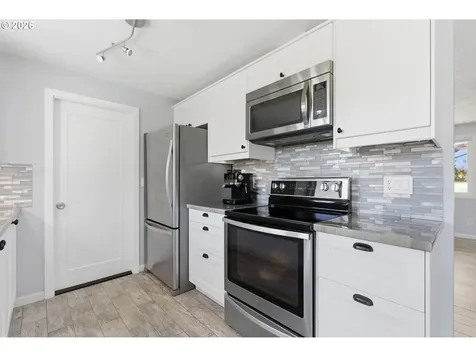 1808 NW 94th Street Vancouver WA 98665