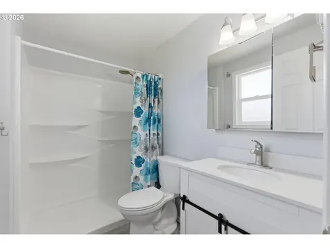 1808 NW 94th Street Vancouver WA 98665