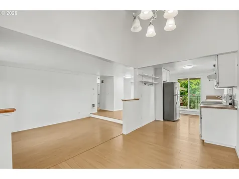 5545 NW Ridgemoor Court Portland OR 97229