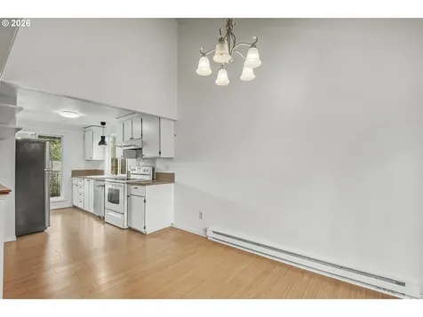5545 NW Ridgemoor Court Portland OR 97229