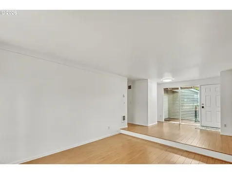 5545 NW Ridgemoor Court Portland OR 97229