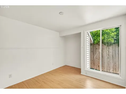 5545 NW Ridgemoor Court Portland OR 97229