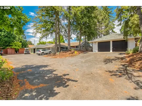 5545 NW Ridgemoor Court Portland OR 97229
