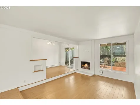 5545 NW Ridgemoor Court Portland OR 97229