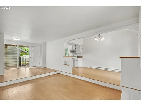5545 NW Ridgemoor Court Portland OR 97229