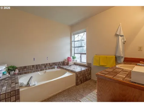 1408 SE 83rd Court Vancouver WA 98664