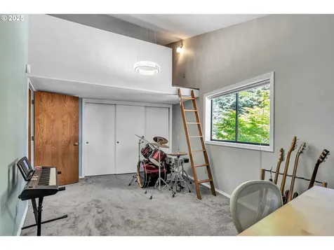 20333 S Sweetwood Lane Oregon City OR 97045