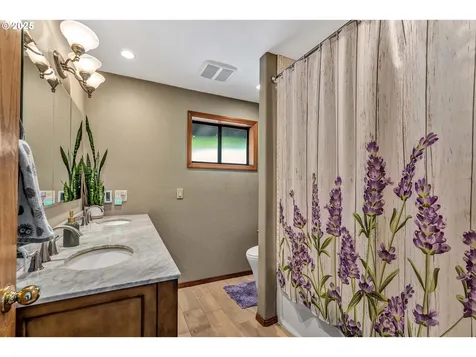 20333 S Sweetwood Lane Oregon City OR 97045
