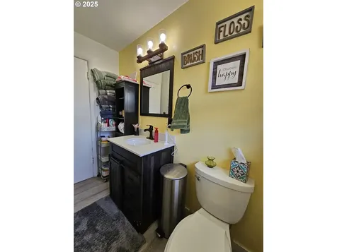 1899 Linnell Avenue Roseburg OR 97471