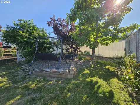 1899 Linnell Avenue Roseburg OR 97471