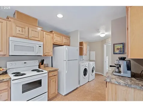 13354 NW Marina Way Portland OR 97231