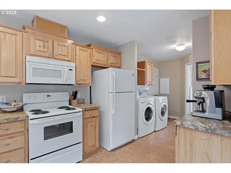 13354 NW Marina Way Portland OR 97231