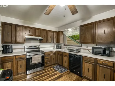 642 SW Cherry Park Road Troutdale OR 97060