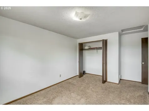 642 SW Cherry Park Road Troutdale OR 97060