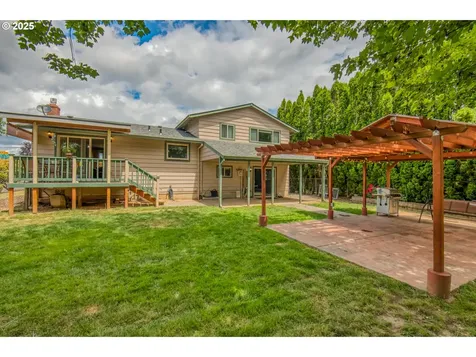 642 SW Cherry Park Road Troutdale OR 97060