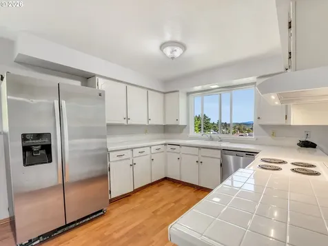343 Cumberland Street Astoria OR 97103