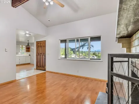 343 Cumberland Street Astoria OR 97103