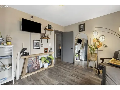 17641 SE Stark Street Portland OR 97233