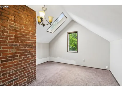 17641 SE Stark Street Portland OR 97233