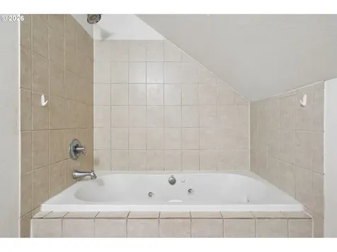 17641 SE Stark Street Portland OR 97233