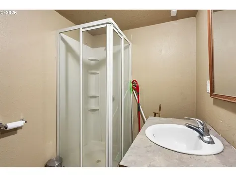 17641 SE Stark Street Portland OR 97233