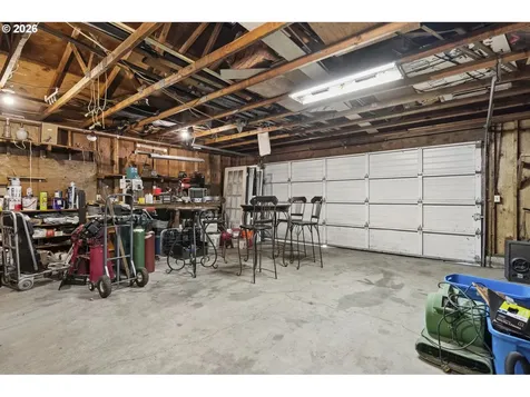 17641 SE Stark Street Portland OR 97233