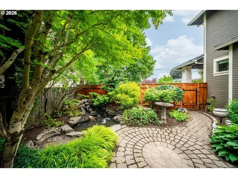 1115 SE Mall Street Portland OR 97202