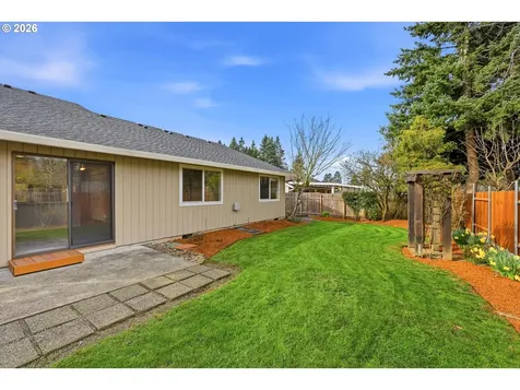 21634 SW Columbia Drive Tualatin OR 97062
