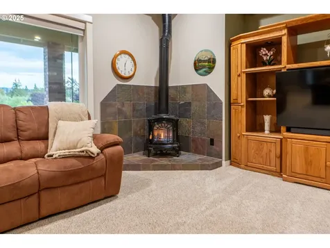 4300 Kahoe Drive Hood River OR 97031