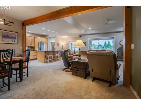4300 Kahoe Drive Hood River OR 97031
