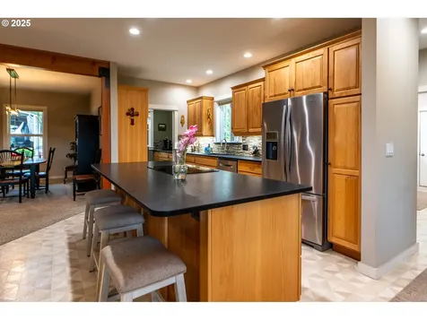 4300 Kahoe Drive Hood River OR 97031