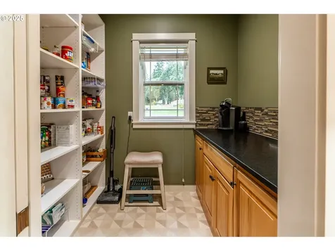 4300 Kahoe Drive Hood River OR 97031
