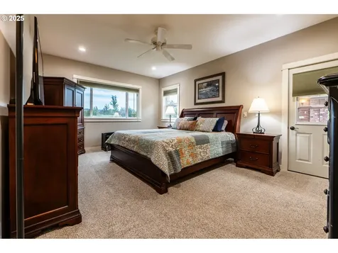 4300 Kahoe Drive Hood River OR 97031