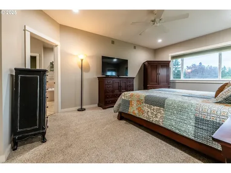 4300 Kahoe Drive Hood River OR 97031