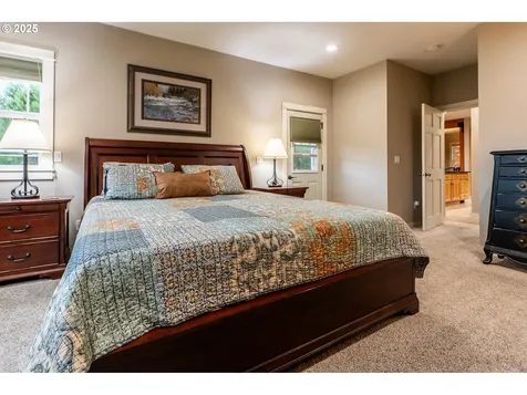4300 Kahoe Drive Hood River OR 97031