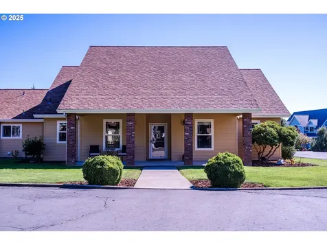 4300 Kahoe Drive Hood River OR 97031