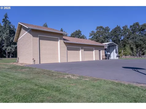 4300 Kahoe Drive Hood River OR 97031