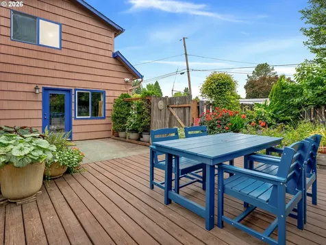624 NE Edison Street Hillsboro OR 97124