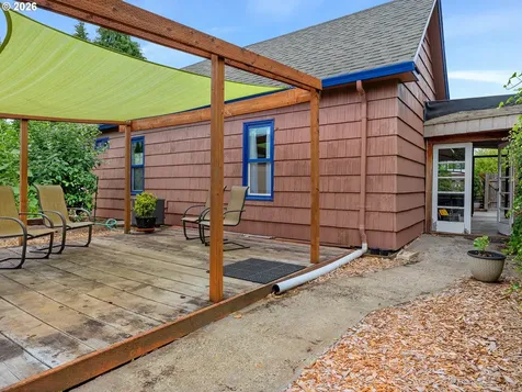 624 NE Edison Street Hillsboro OR 97124