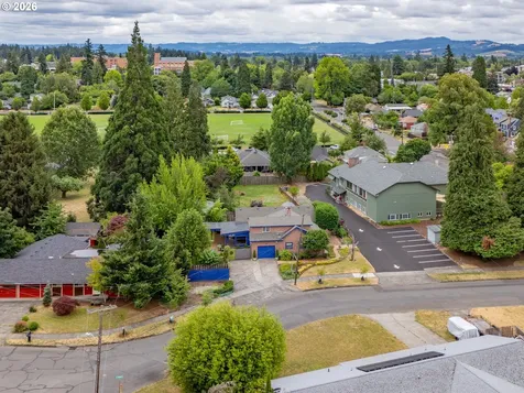 624 NE Edison Street Hillsboro OR 97124