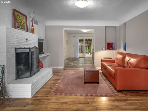 624 NE Edison Street Hillsboro OR 97124