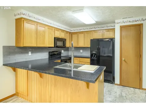 3023 NE Maloney Drive Mcminnville OR 97128