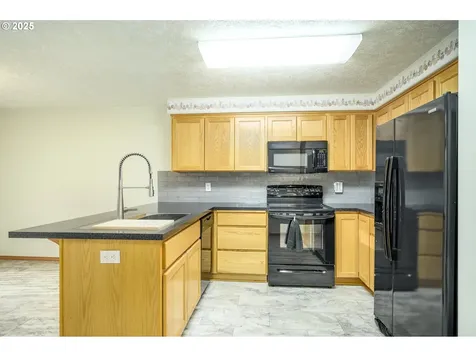 3023 NE Maloney Drive Mcminnville OR 97128