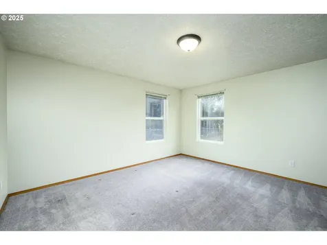 3023 NE Maloney Drive Mcminnville OR 97128