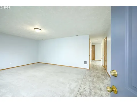 3023 NE Maloney Drive Mcminnville OR 97128