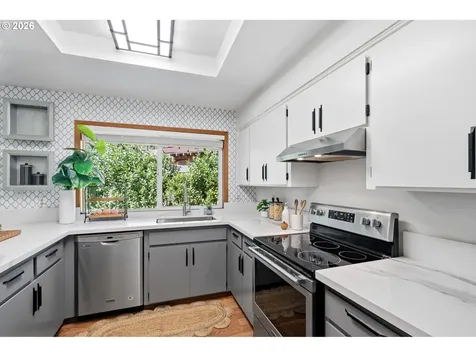1306 Tamarisk Drive West Linn OR 97068