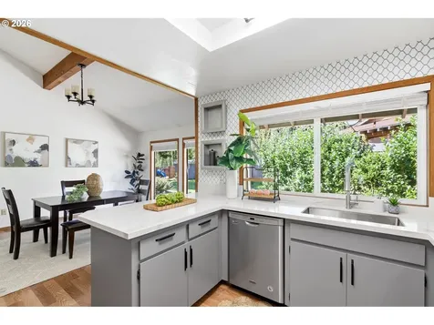 1306 Tamarisk Drive West Linn OR 97068