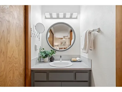 1306 Tamarisk Drive West Linn OR 97068